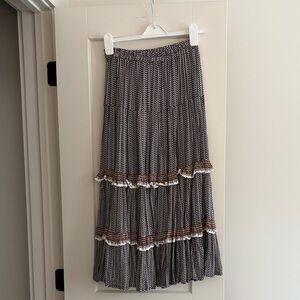 Elegant Black and Brown Patterned Skirt